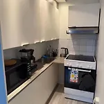 A Cozy In The Heart Of Kallio Apartamento